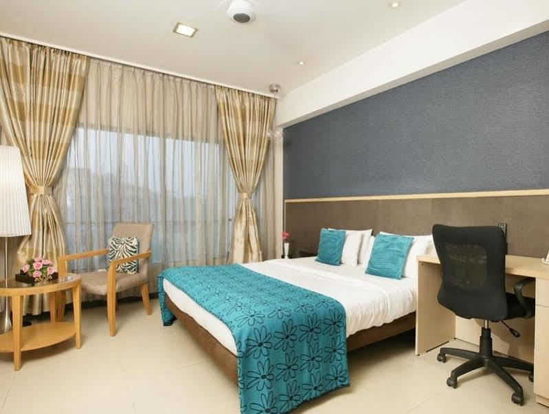 פונה The Sirona Hotel מראה חיצוני תמונה